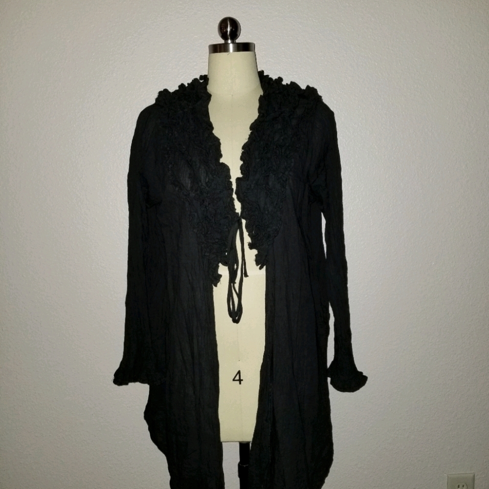 JP&Mattie Black Ruffled Tie Top Dust…